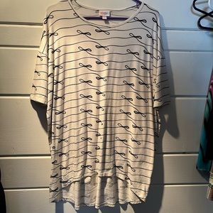 Lularoe Irma top
